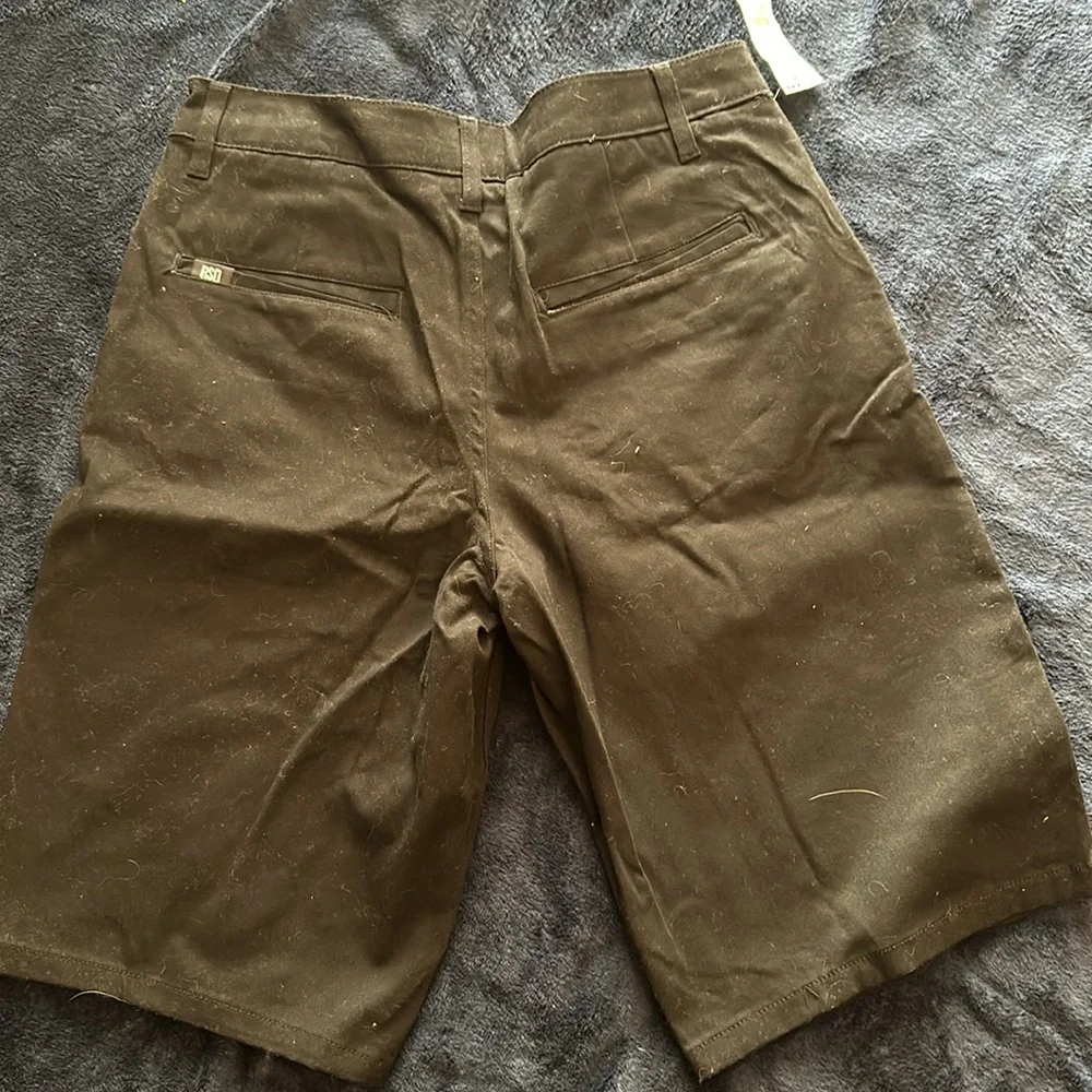 Shorts - Picture 2 of 3